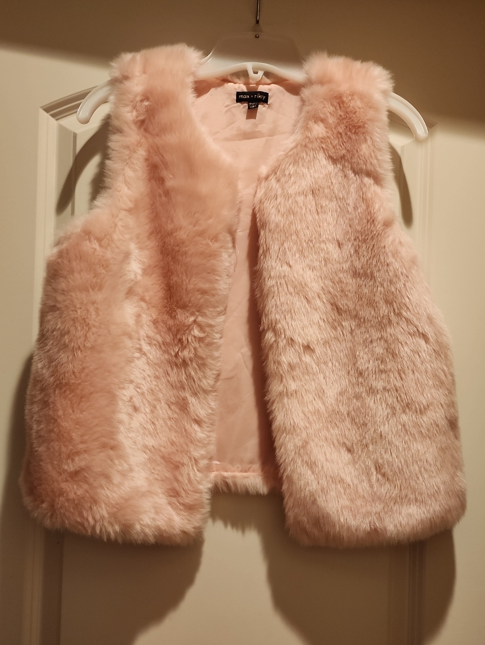 Max + Riley Girls Blush Pink Faux Fur Vest Size 16 XL Excellent Fits Women XS/S